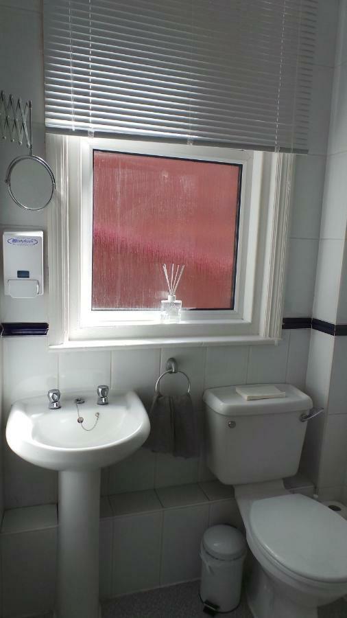 Twin Room with Shared Bathroom