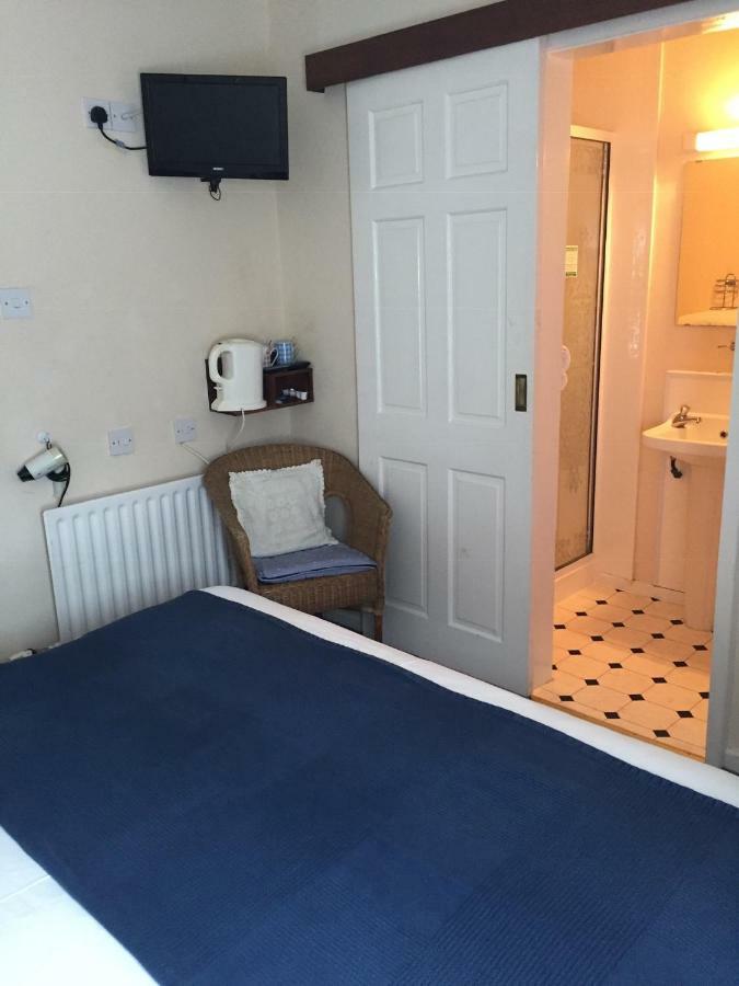 Double Room with King Bed