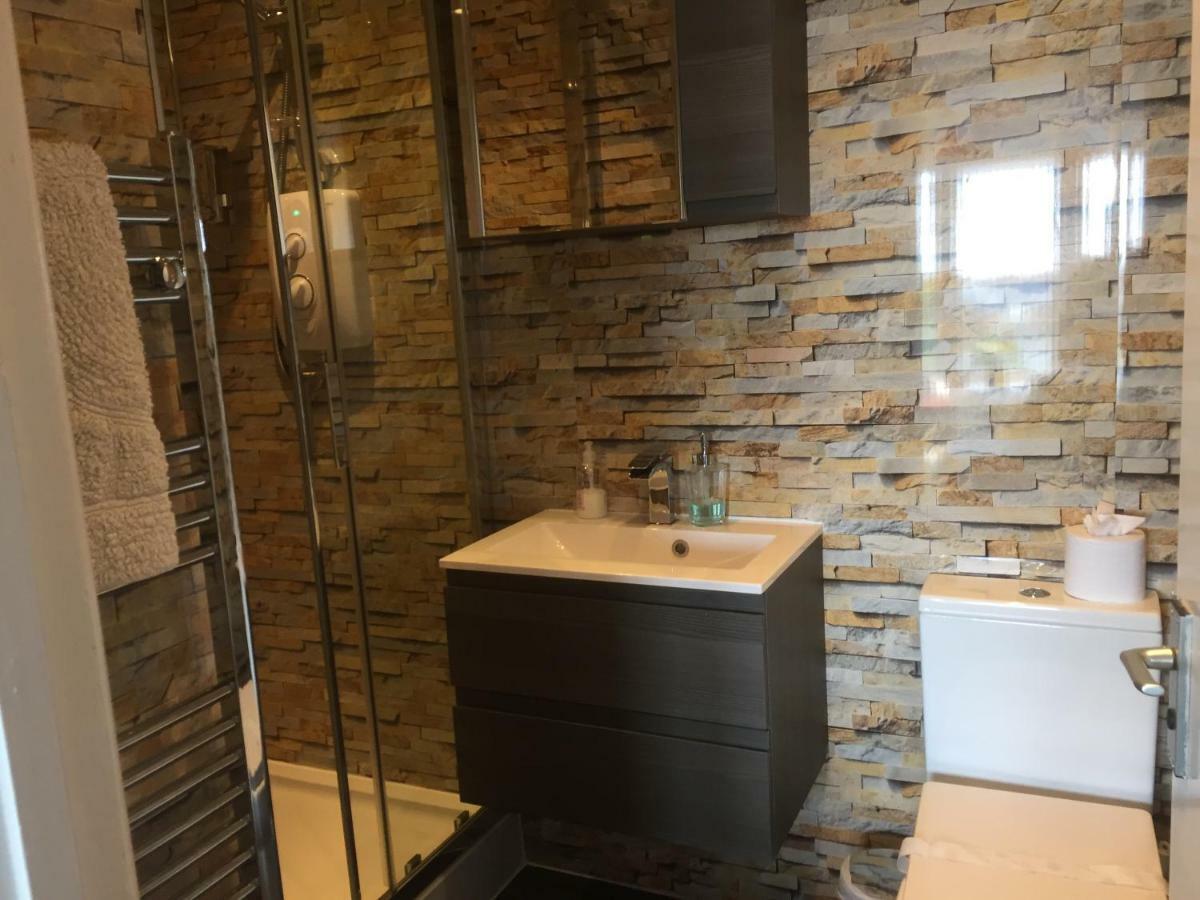 Double or Twin Room with Partial Sea View