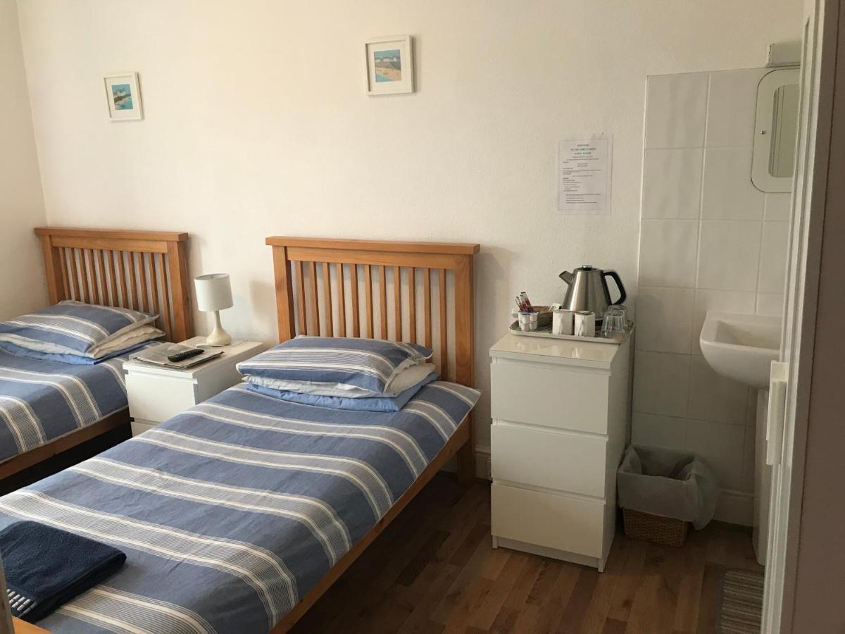 Twin Room,630417906:JPEG