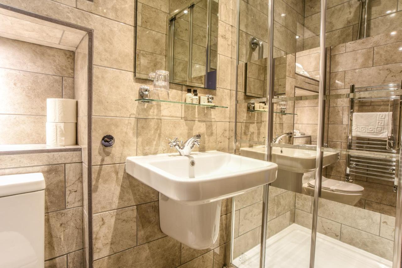 Deluxe Double Room with Shower
