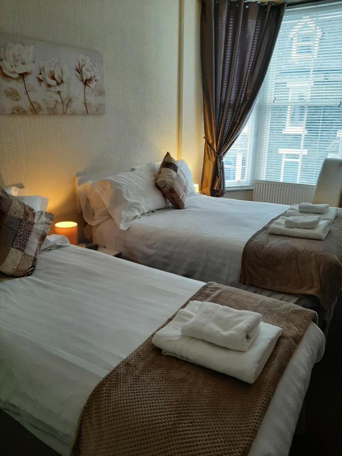 Family Room,632637354:JPEG