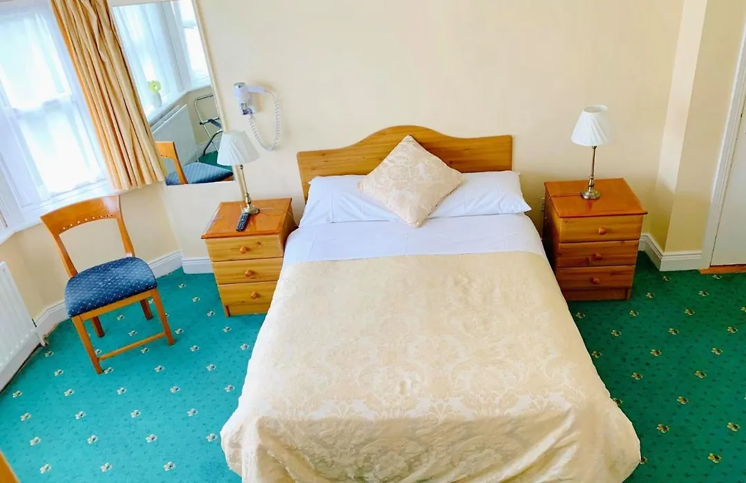 Redclyffe Guesthouse-1