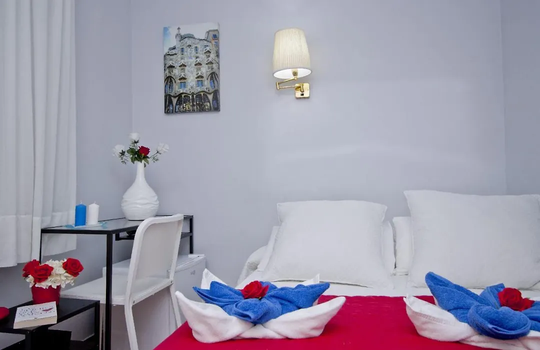 Barcelona City Rooms Hostal-1