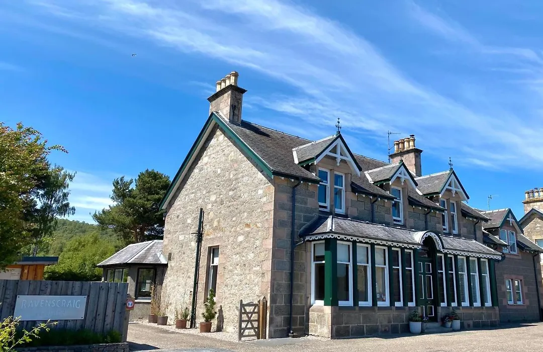 Ravenscraig Guest House-1