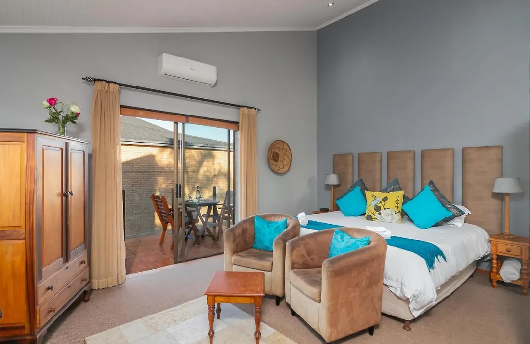 Overmeer Guest House-1