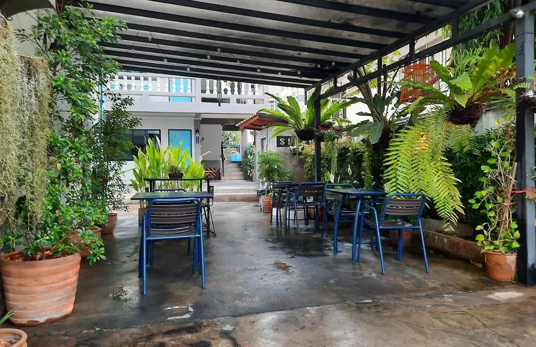 Sleep Guesthouse-1