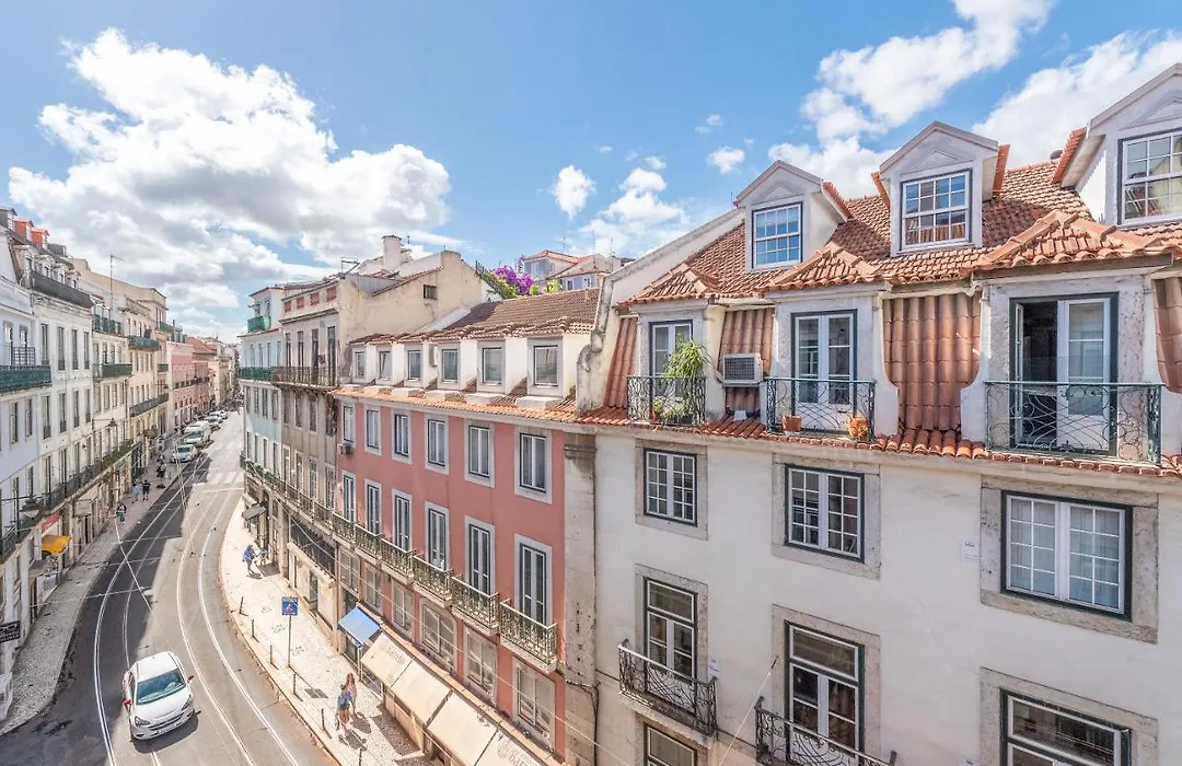 Happy At Chiado-1