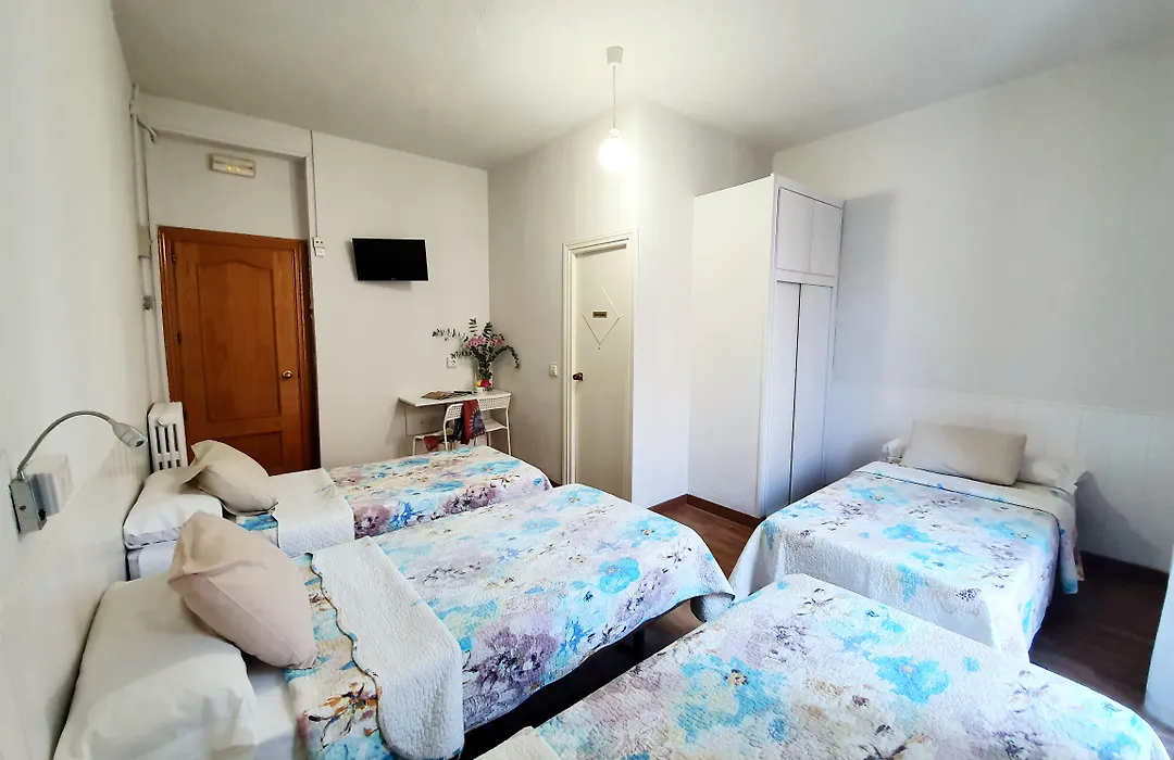 Hostal Alicante-1