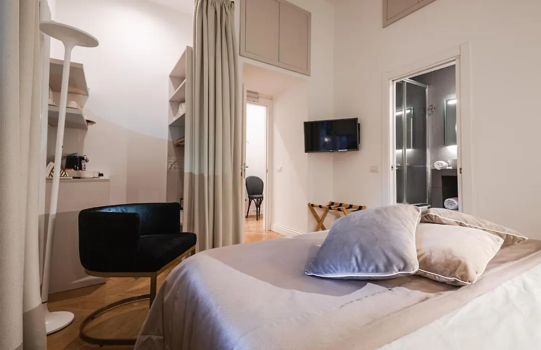 Ebl Luxury Home-1