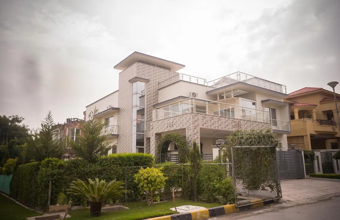 Canadian Inn Islamabad-1