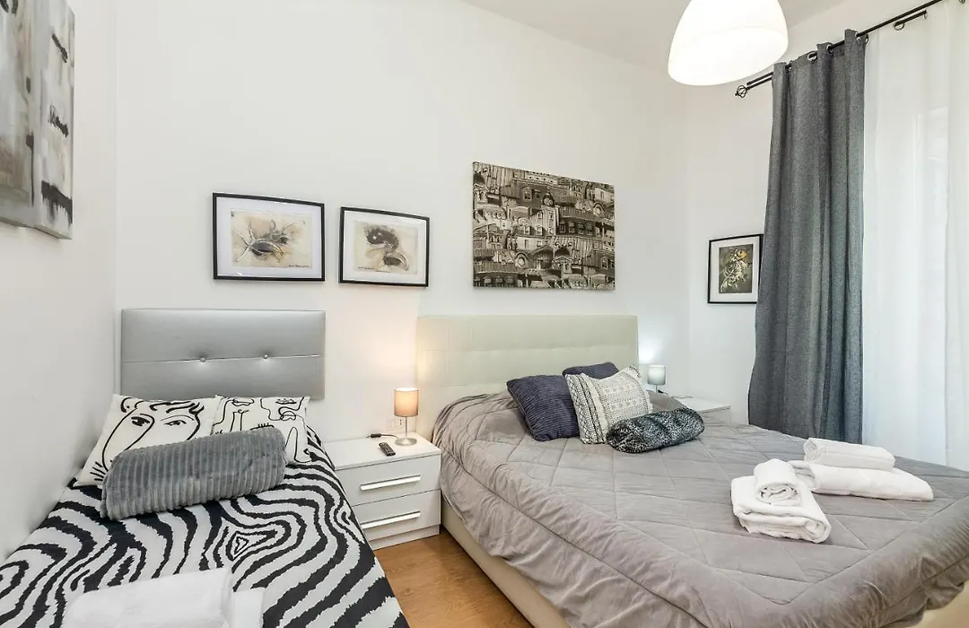 Julius Caesar Home-1