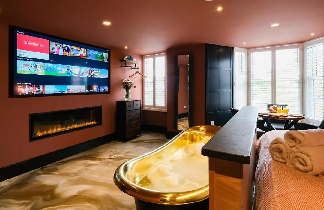 Craig Walk Suite-1