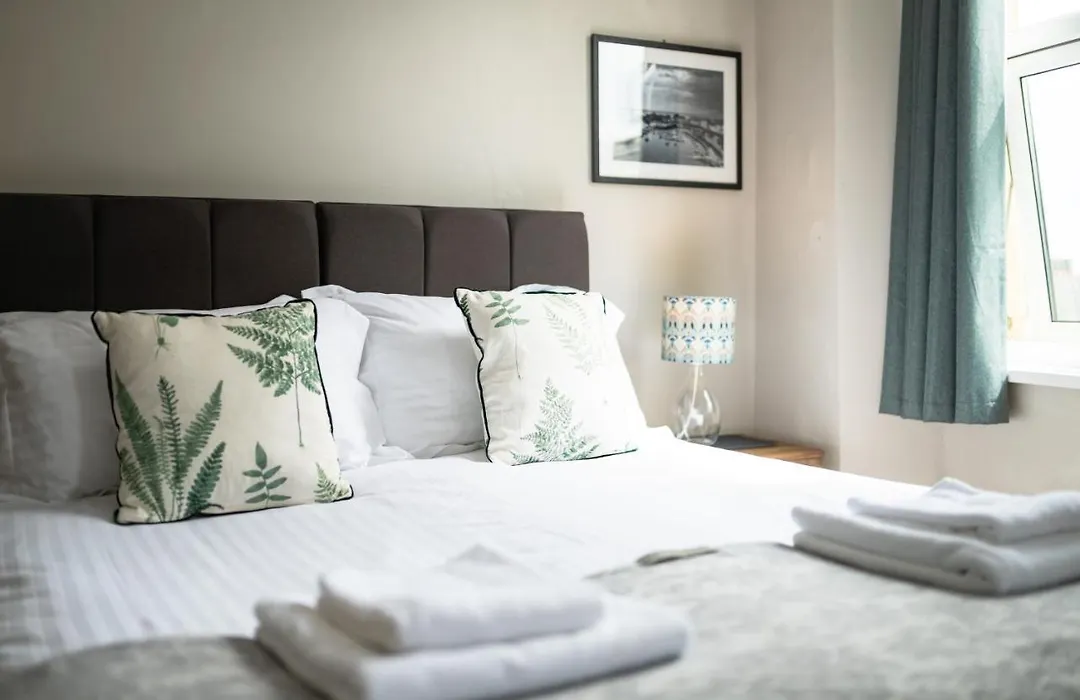 Sleepy Puffin Guest House-1