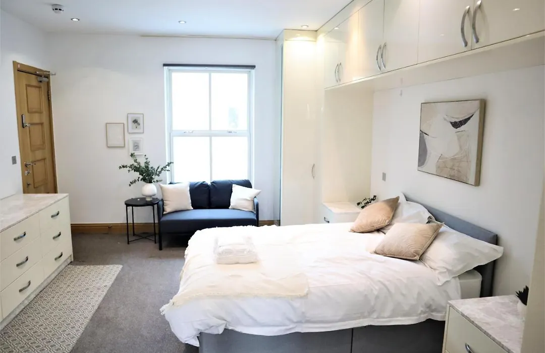 Rooms Close To Central London-1