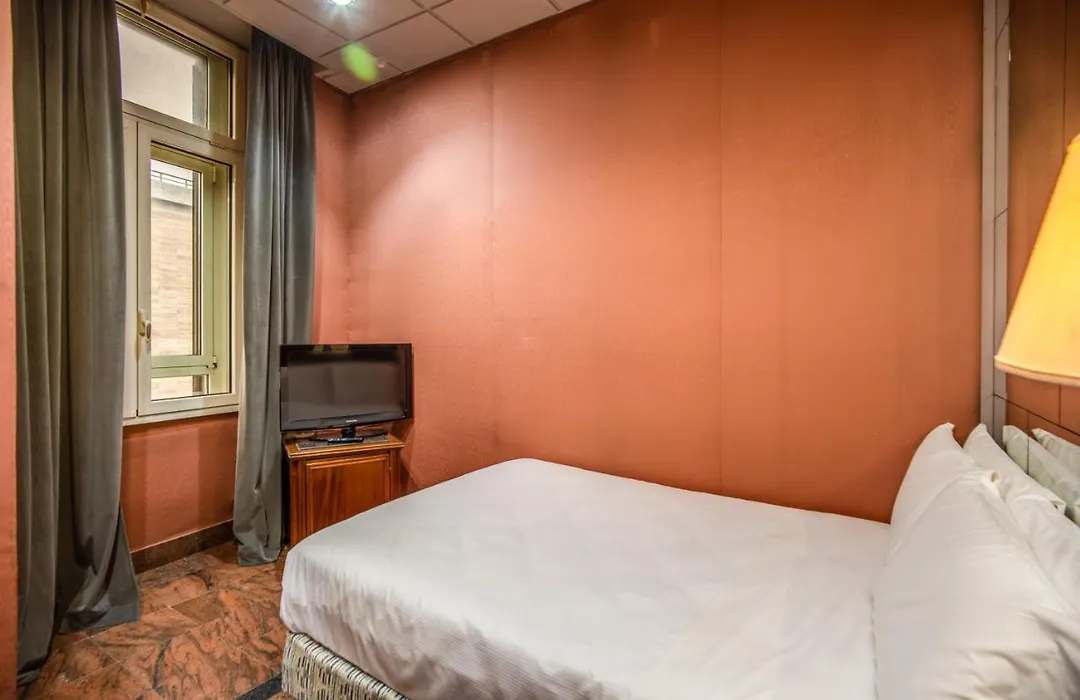 Triplyrooms Collection - Roma Termini-1