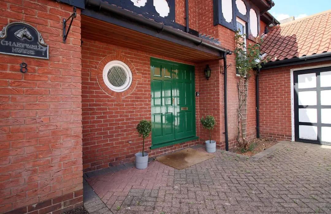 Chartwell Grove-1