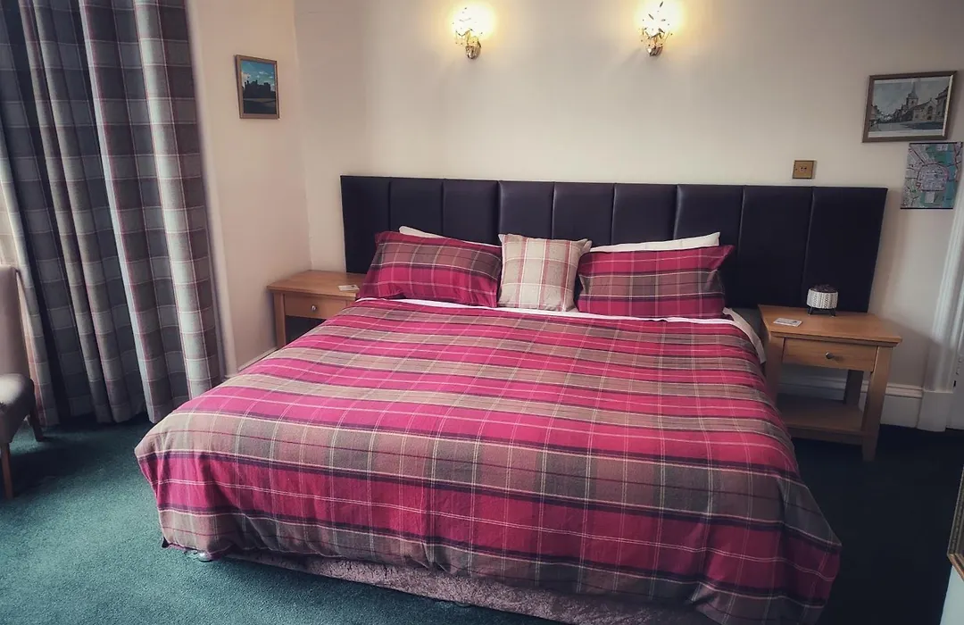 Dunallan Guest House-1