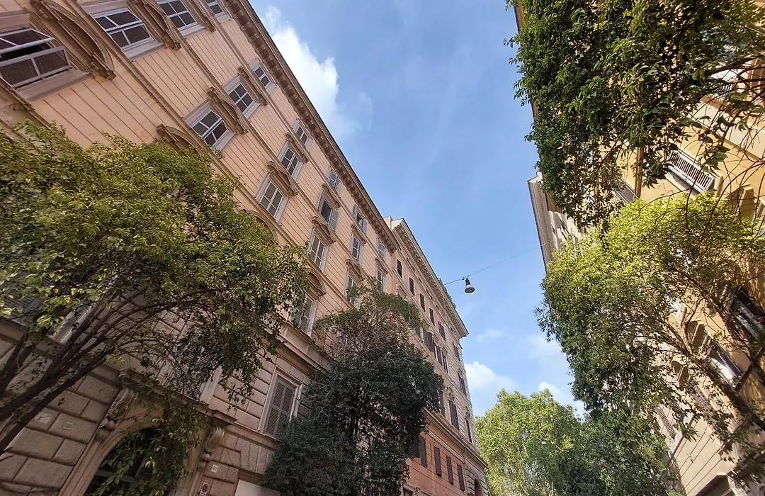Roman Holiday Suites-1