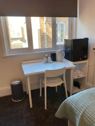 Camden Town Parkway Rooms-1