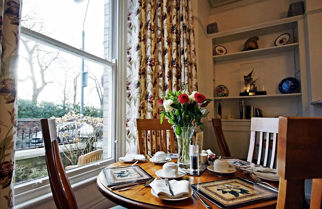 Bronte Guest House-1