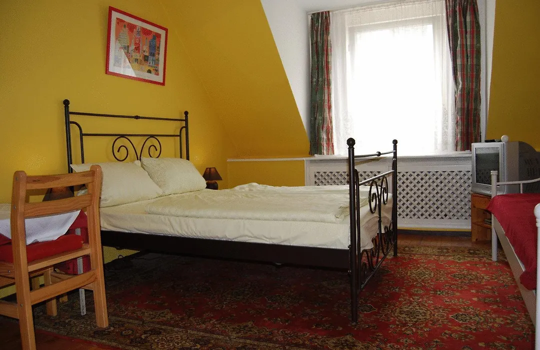 Hotel Pension Am Hauptbahnhof-1