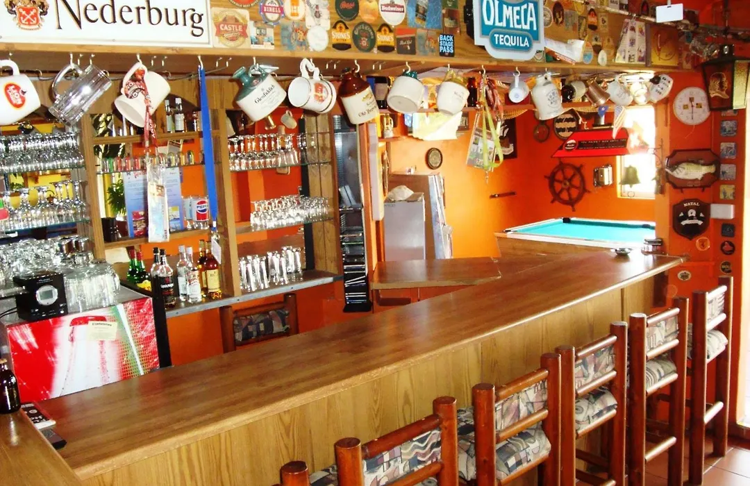 Flintstones Guest House Durban-1