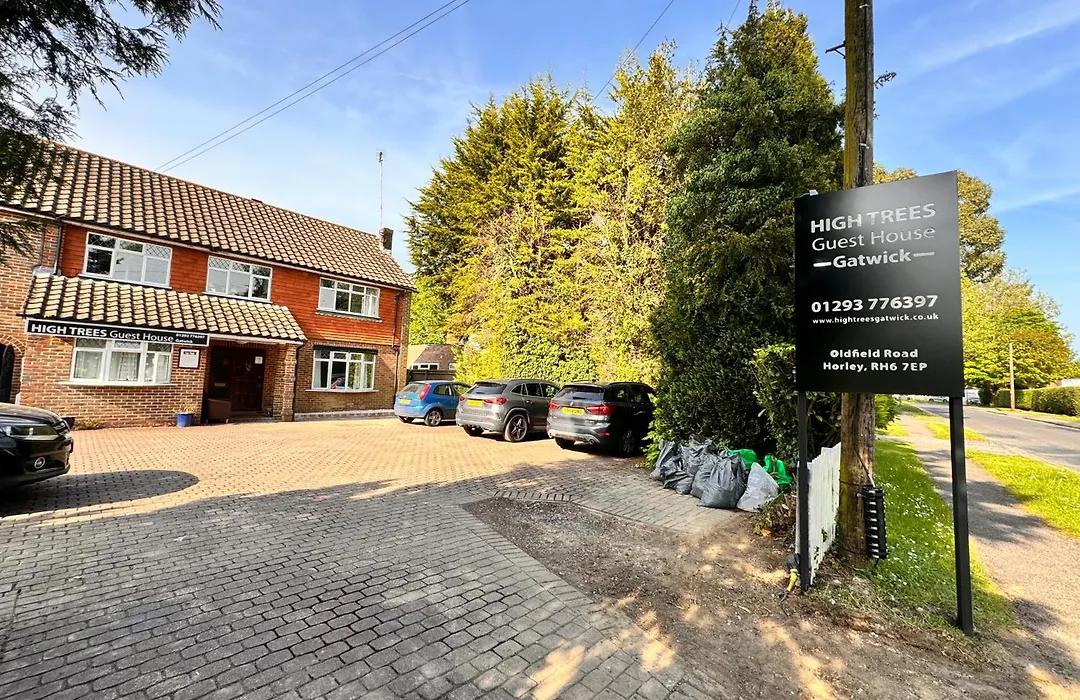 High Trees Guest House Gatwick-1