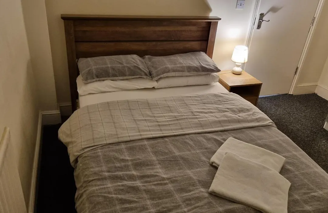 Shamrock Guest House-1