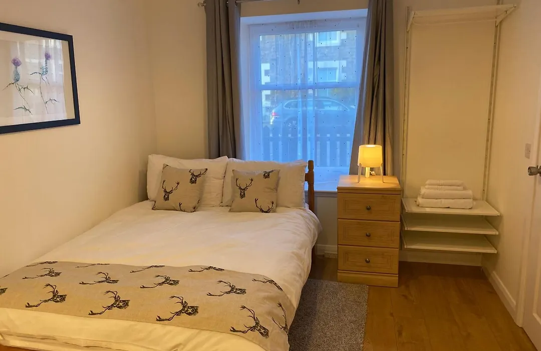 Thistle House-1