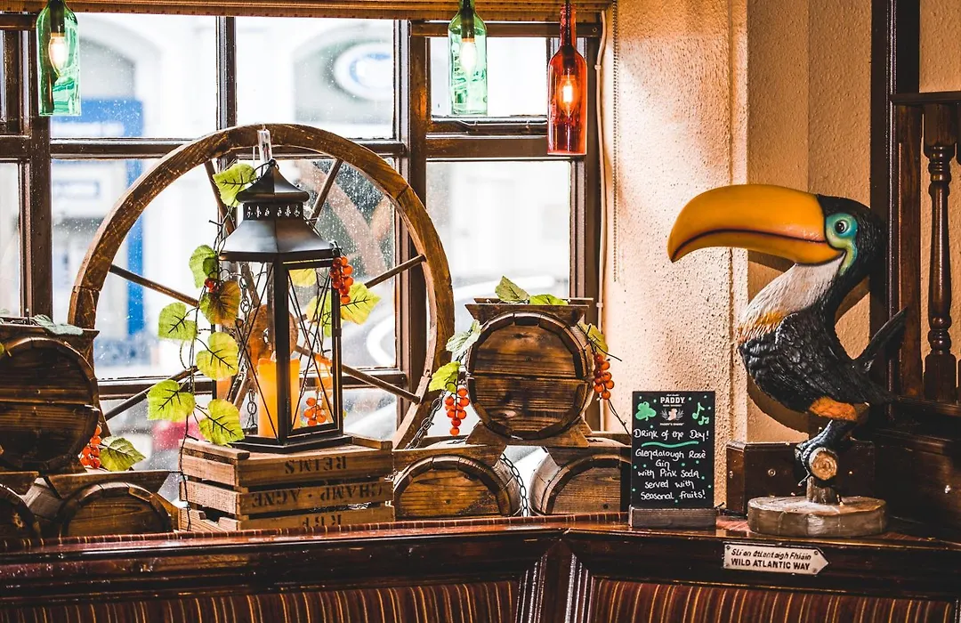 The Dingle Pub Rooms-1