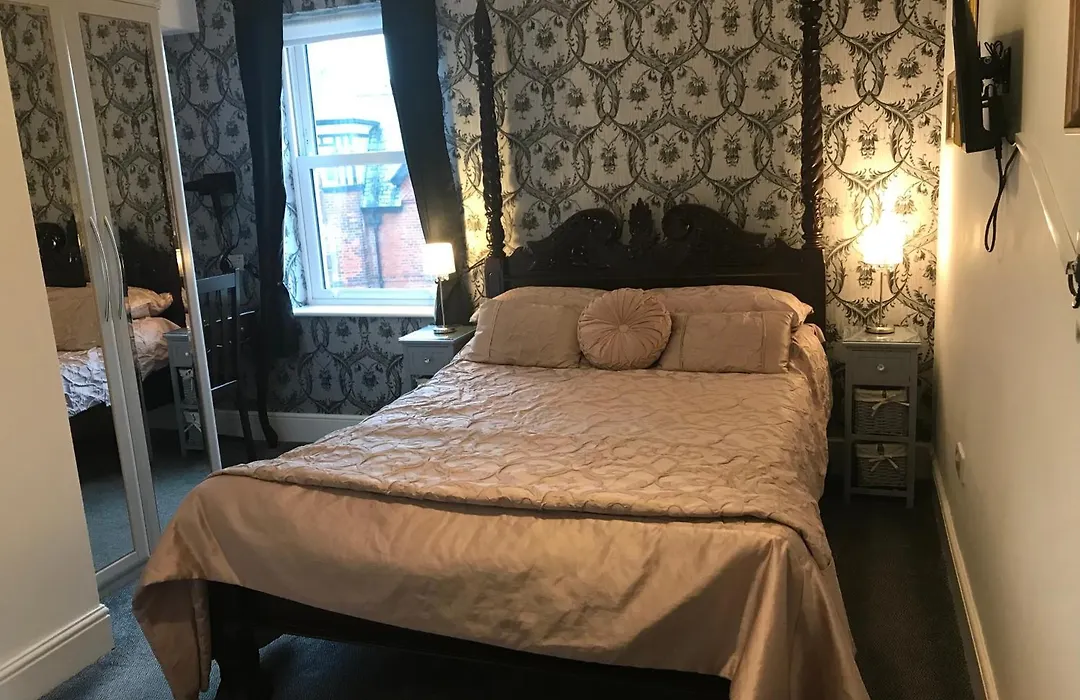Norman Guest House With Free Parking-1