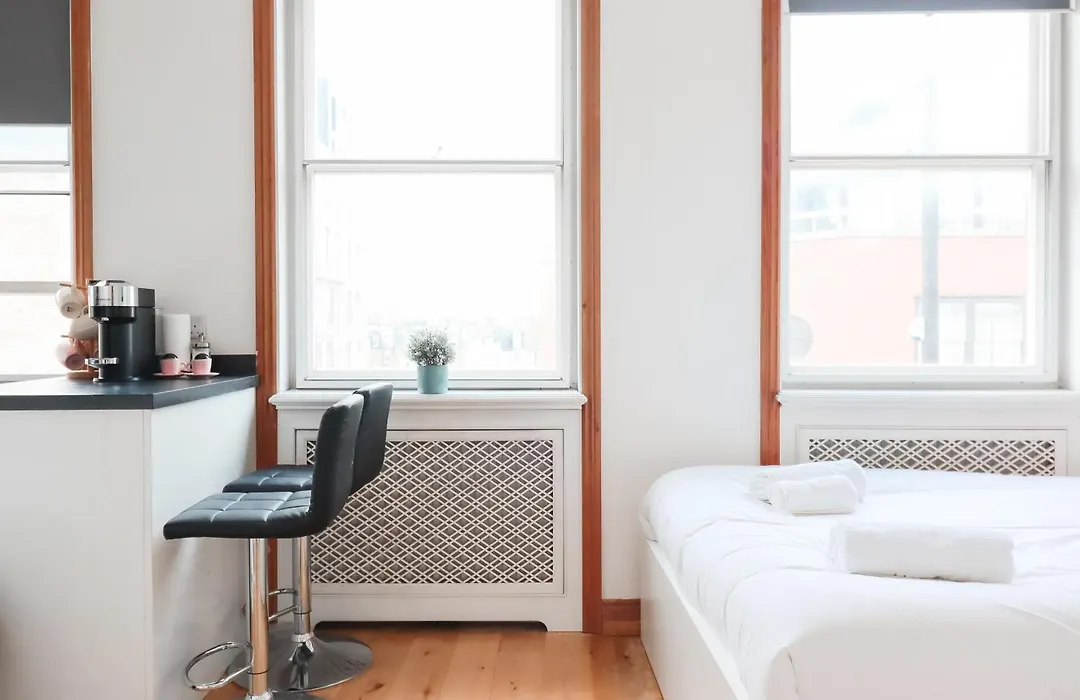 Chelsea Rooms-1
