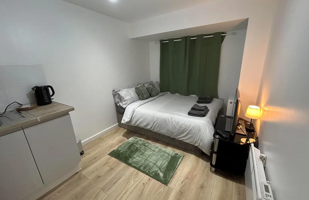 Studio Guest Room-1