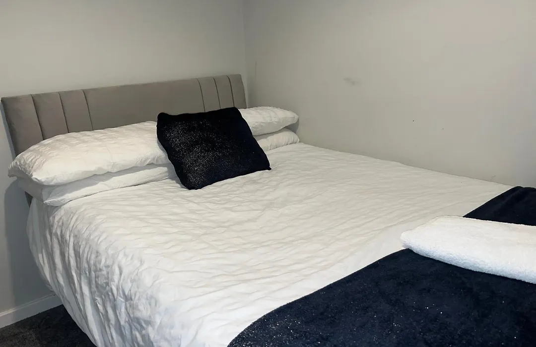 The Coral Guest House Southampton, Family Rooms, Suitable For Contractors-1