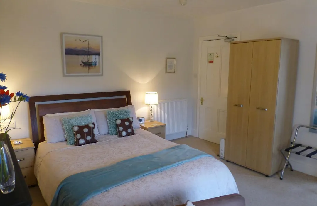 Bryn Derwen Guest House-1