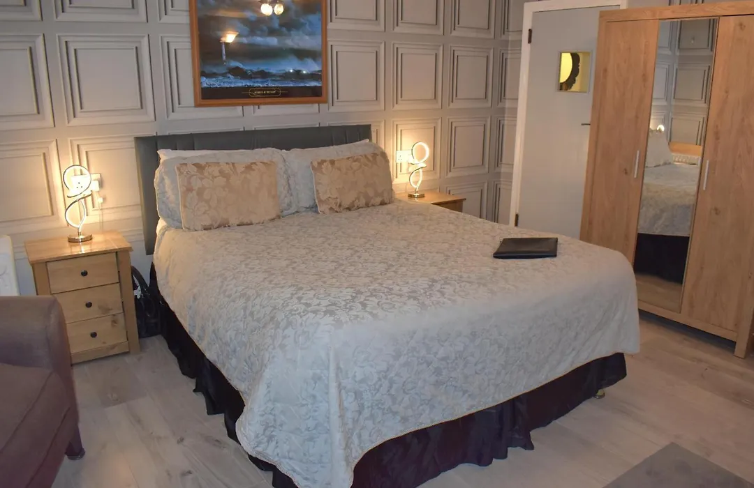 Kilbrannan Guest House-1