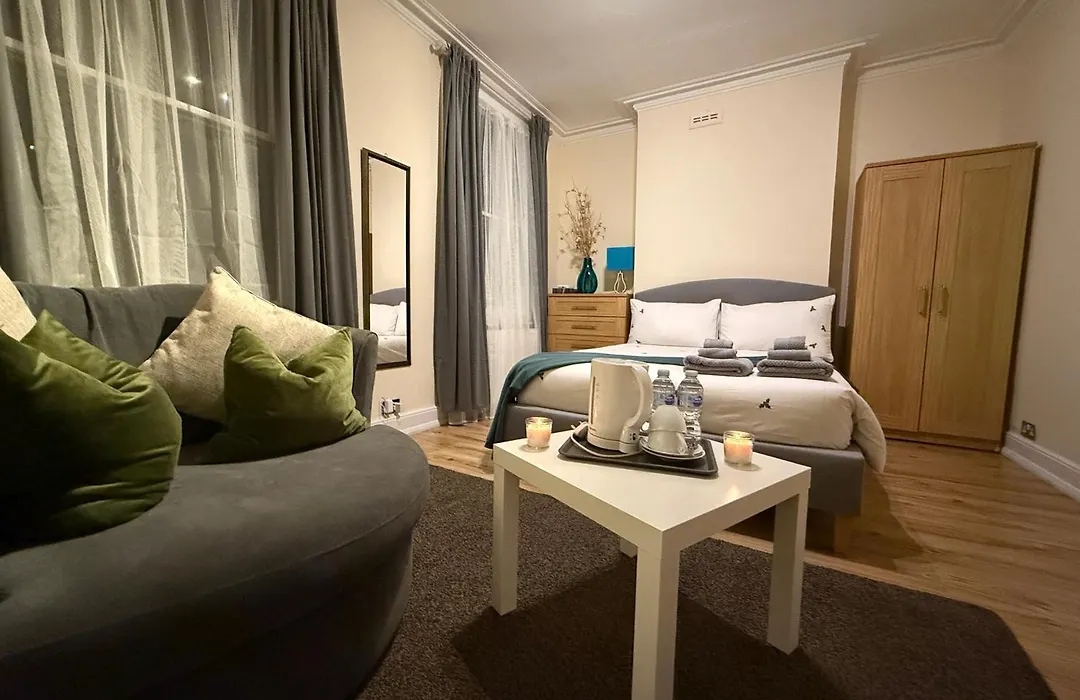 Good Size And Cheap Double Room In Hammersmith-1
