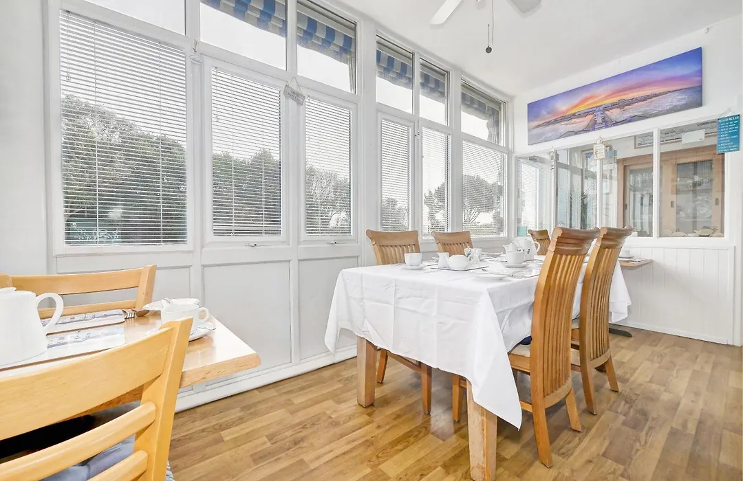 Bay Lodge Guest House-1