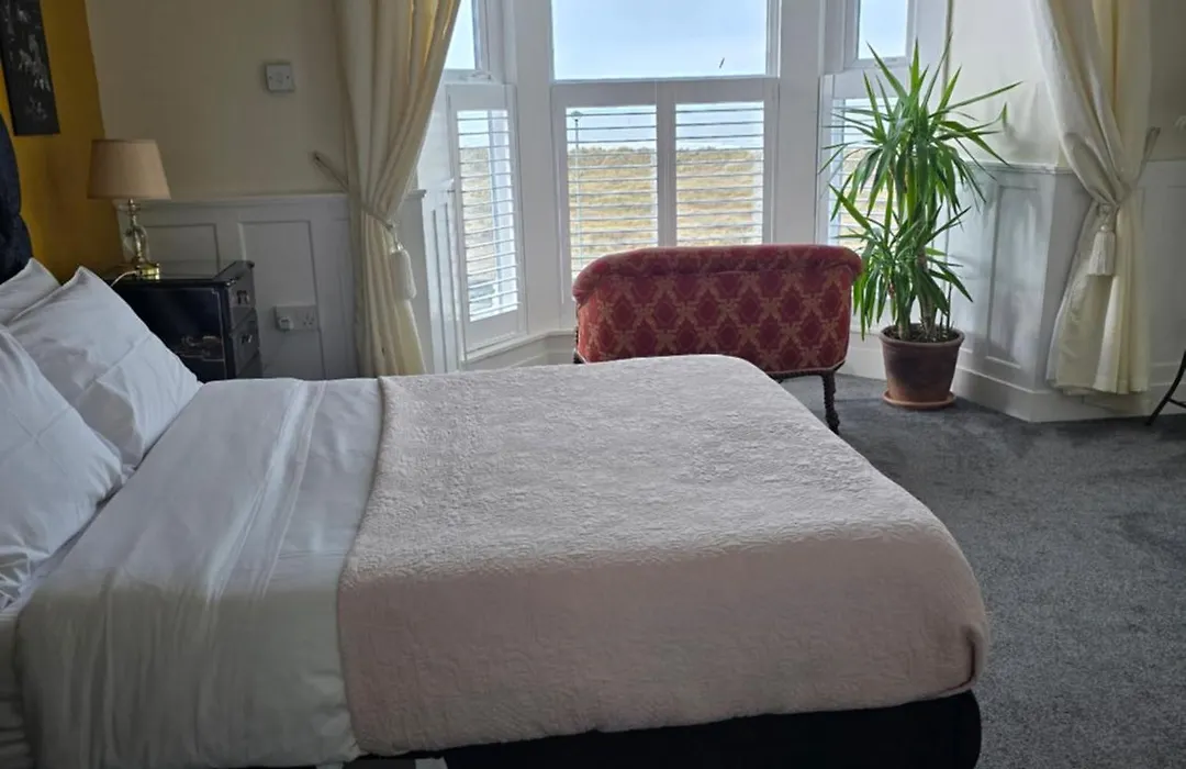 Bluebells Guest House-1