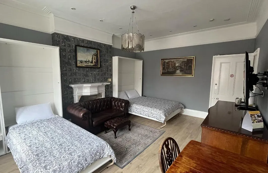 Charlotte Guest House-1