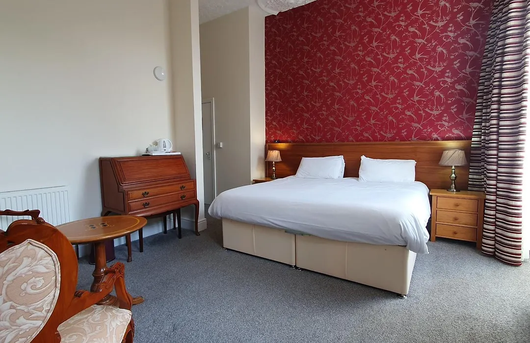The Royal Hotel-1