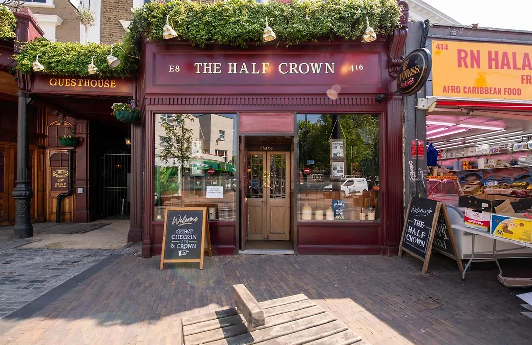 The Crown Pub & Guesthouse-1