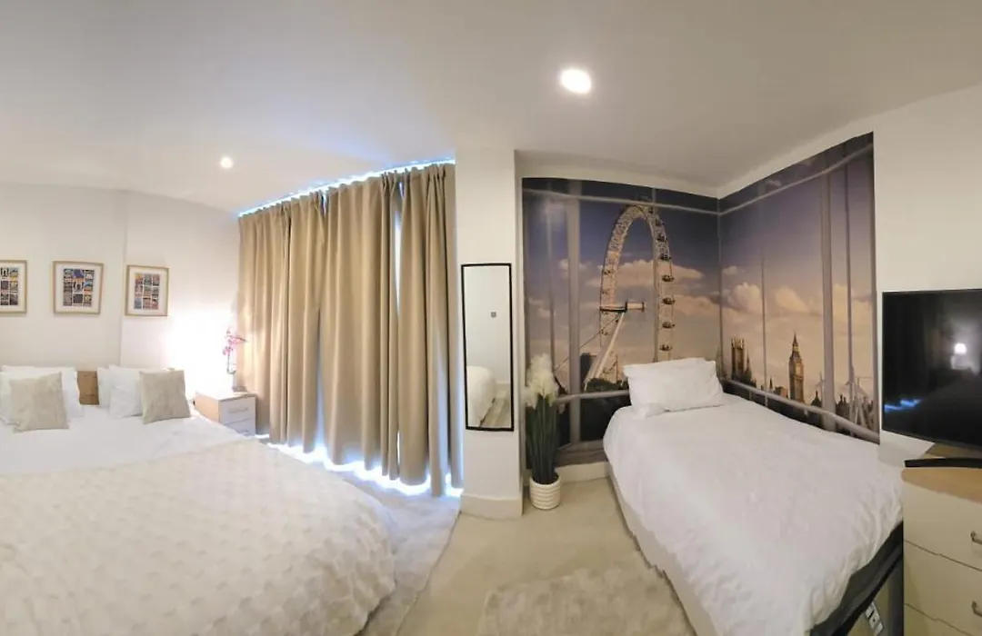 Elegant En-Suite-1