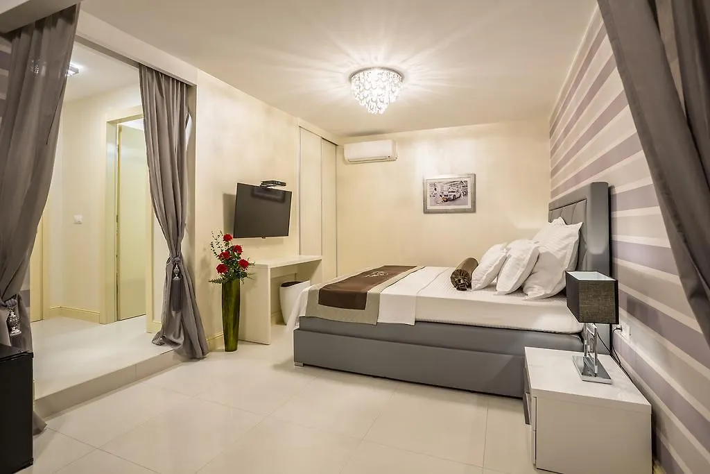 Guest House Benedict-1