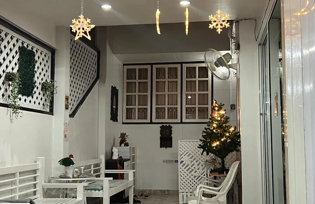 Ree Guesthouse-1