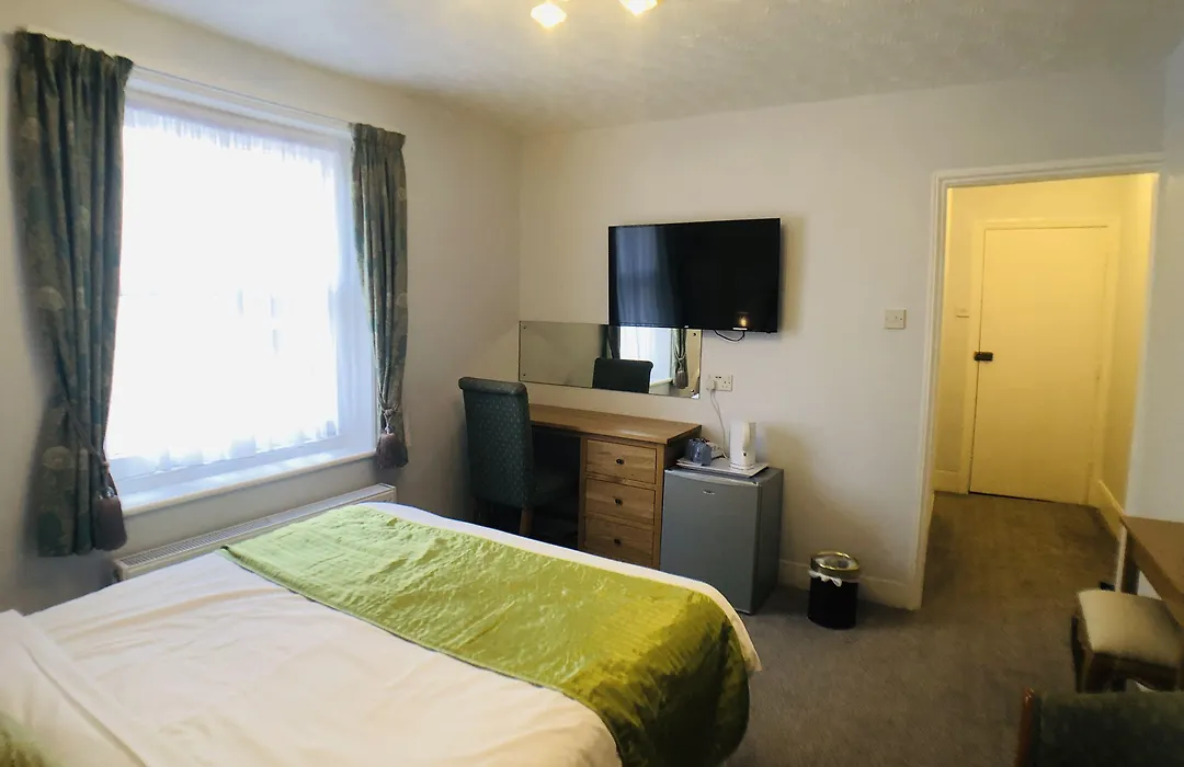 Ilfracombe House Hotel - Near Cliffs Pavilion-1
