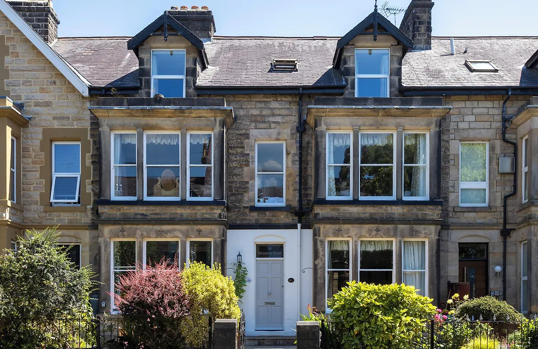 Wynnstay House-1