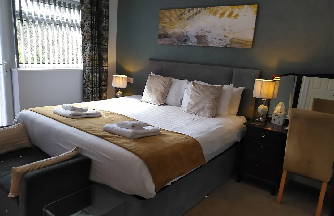 Barclay Court Guest House-1