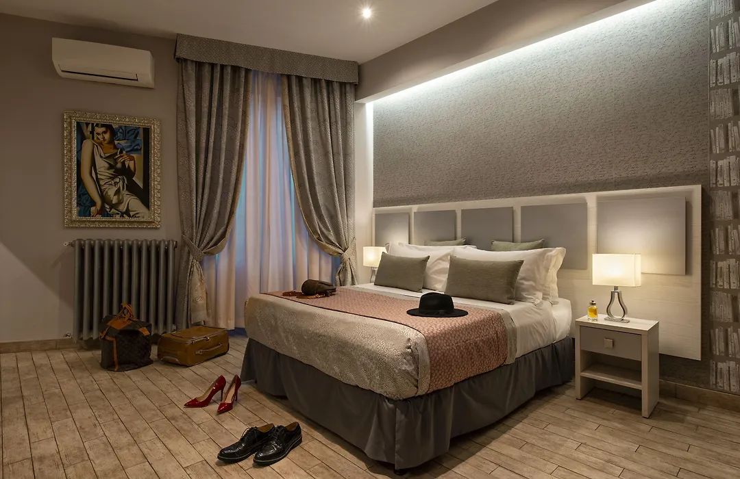 Five Rooms Rome Guesthouse-1